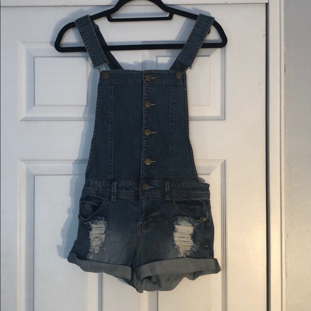 Forever21 denim Overall shorts!